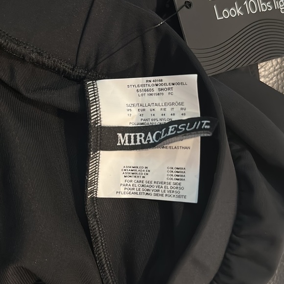 Miraclesuit Swim short size 12 NWT - Picture 8 of 8